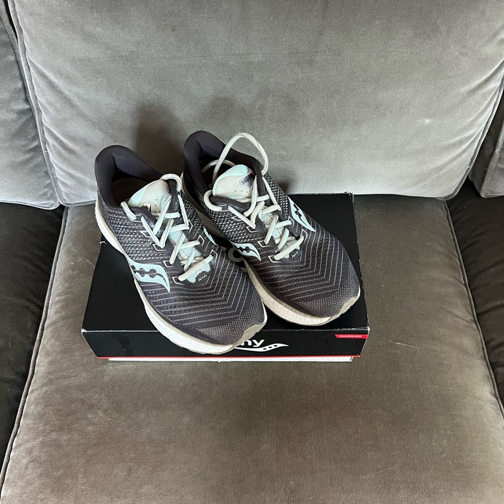 Very lightly used Saucony running shoes. Just bought them in the wrong width!